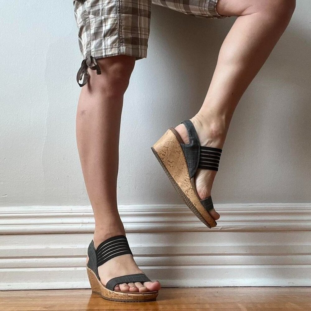 Sketchers platform wedge sandals